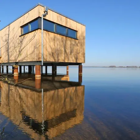 Stunning In Lembruch-dmmer See With 1 Bedrooms, Wifi And Indoor Swimming Pool Lägenhet Lembruch