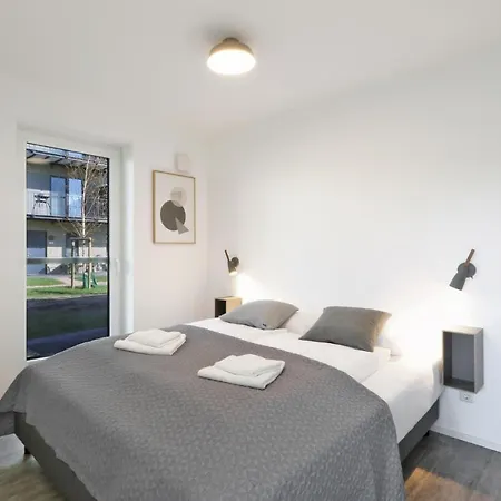 Stunning In Lembruch-dmmer See With 1 Bedrooms, Wifi And Indoor Swimming Pool Lembruch