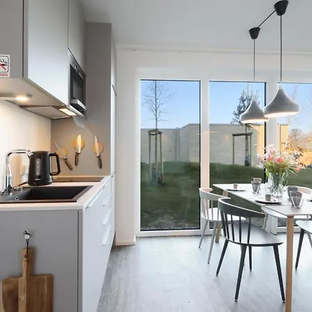 Stunning In Lembruch-dmmer See With 1 Bedrooms, Wifi And Indoor Swimming Pool Lägenhet Lembruch