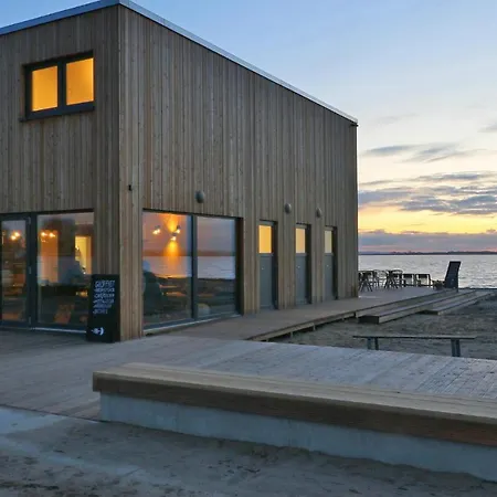 Stunning In Lembruch-dmmer See With 1 Bedrooms, Wifi And Indoor Swimming Pool *