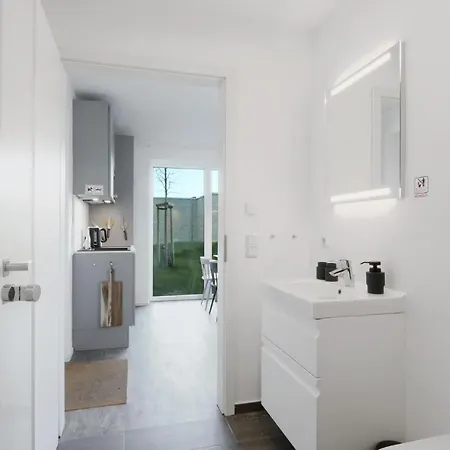 Stunning In Lembruch-dmmer See With 1 Bedrooms, Wifi And Indoor Swimming Pool Lembruch