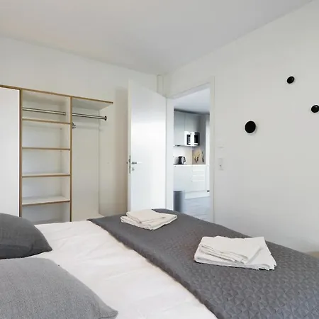 Stunning In Lembruch-dmmer See With 1 Bedrooms, Wifi And Indoor Swimming Pool Lägenhet *
