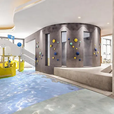 Stunning In Lembruch-dmmer See With 1 Bedrooms, Wifi And Indoor Swimming Pool *